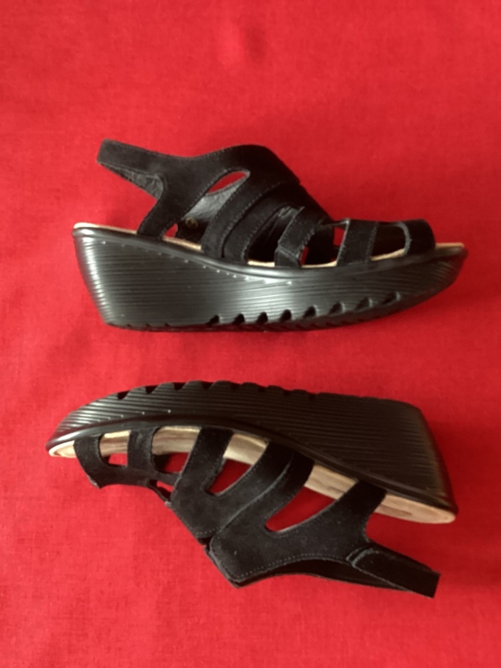 Skechers like new! size 7